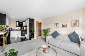 Flat 7, 42 Wellingtonia Place, Reigate Hill, Reigate RH2 9NG