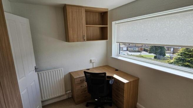 4 bed Detached to rent Image 11