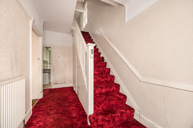 84 Woodford Ave -...