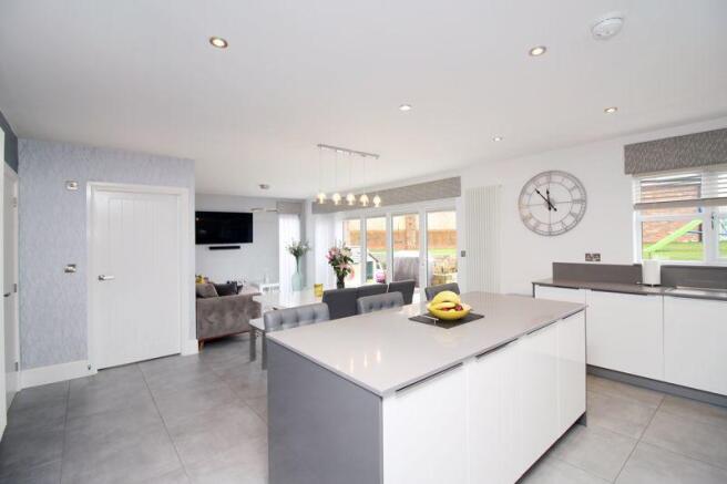 Kitchen/Diner/...