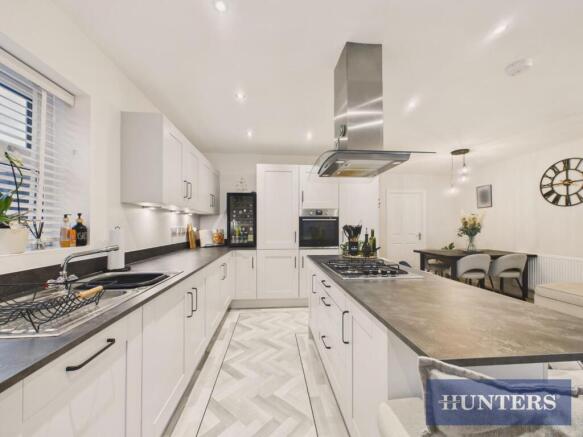 CAM01494G0-PR0483-STILL011 (1).jpg