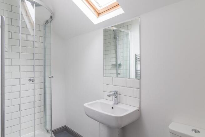 1 bed Flat Share to rent Image 6