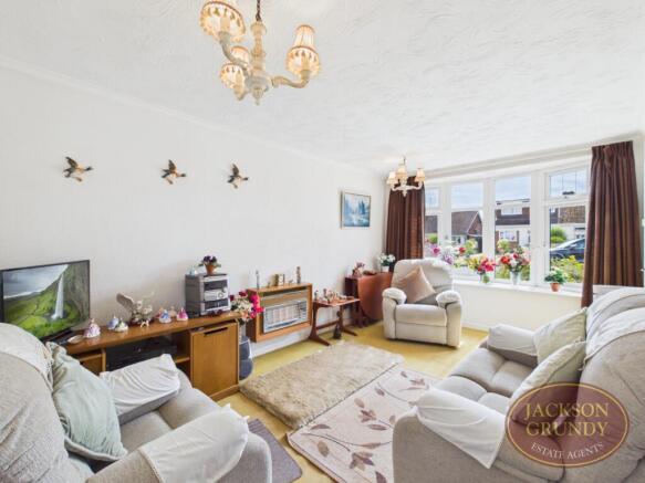 16 HOLMWOOD CLOSE