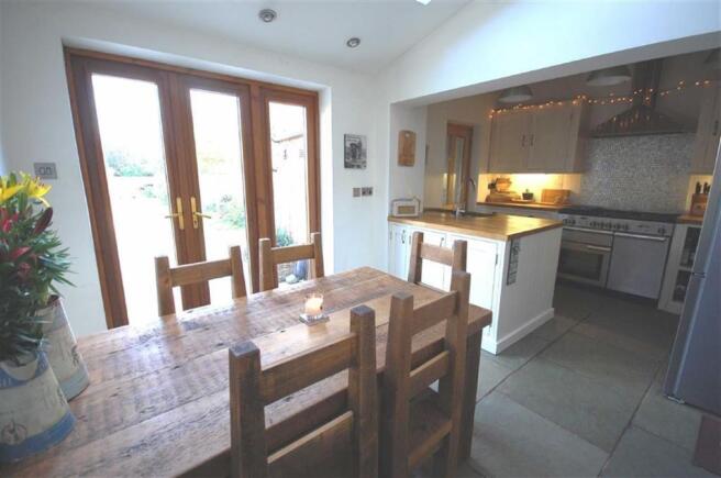 BREAKFAST KITCHEN
