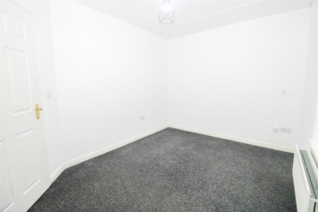 1 bed Apartment for sale Image 6
