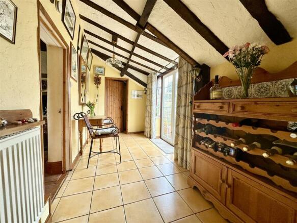 sitting room.JPEG
