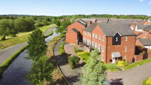 18 Lock Grange, Georgian Way, Kidderminster DY10 2AQ