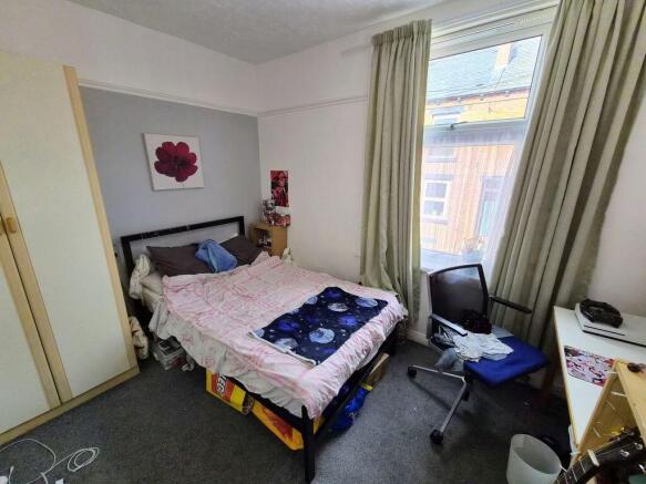 Burley Lodge Terrace, Leeds photo 4