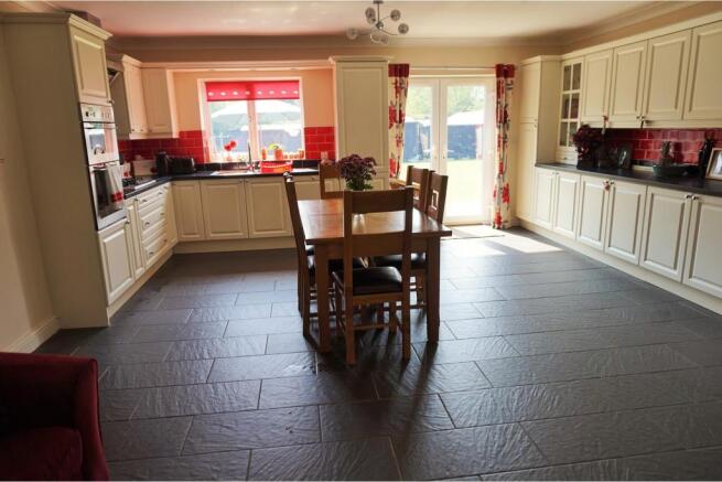 Kitchen / Diner