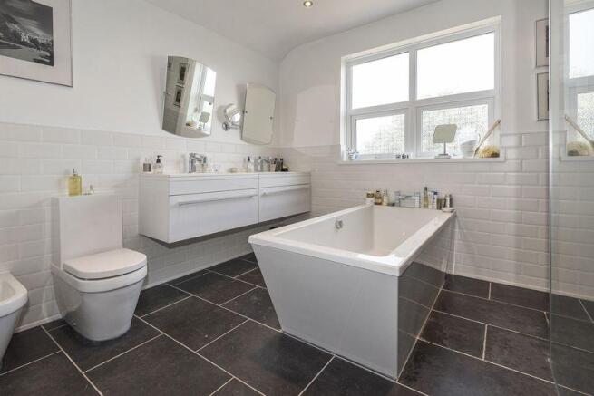 En Suite angle 2