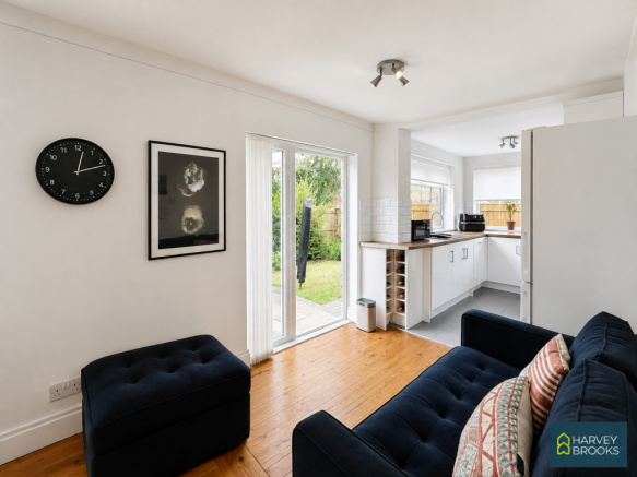 3 bed Semi-Detached for sale Image 6
