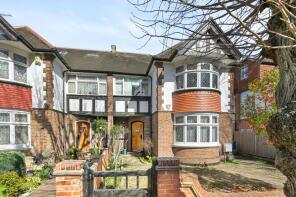 39, Carbery Avenue, London W3 9AD