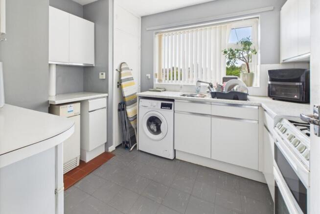 CAM02519G0-PR0310-STILL001