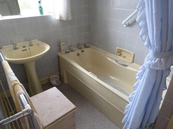 Photo 8
