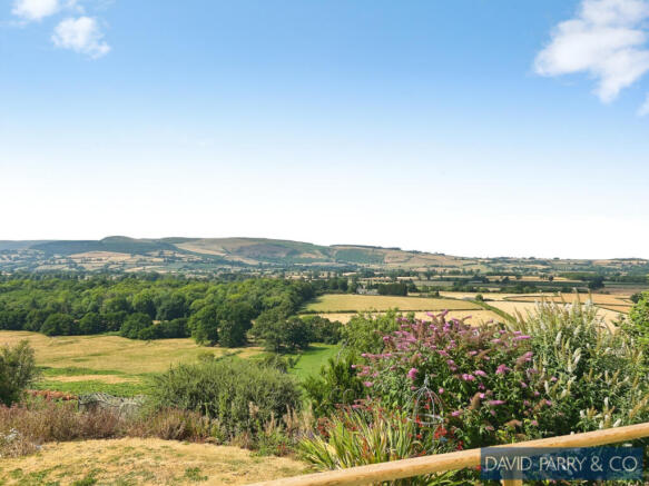 Substantial detached bungalow in an elevated position