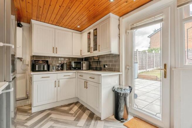 3 bed Semi-Detached for sale Image 10