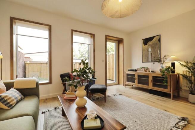 3 bed Terraced for sale Image 4