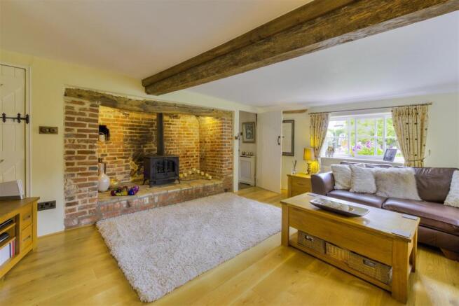 The Corner Cottage ph12.jpg