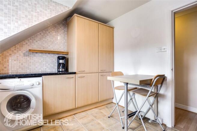 2 bed Apartment for sale Image 8