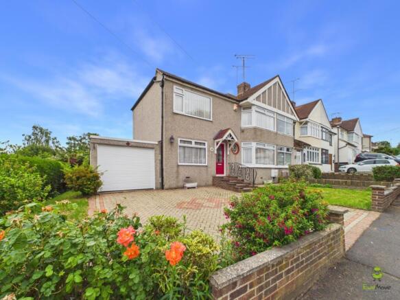Presented by Clinton at EweMove Bexleyheath and Da