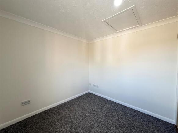 Bedroom. 2.jpg