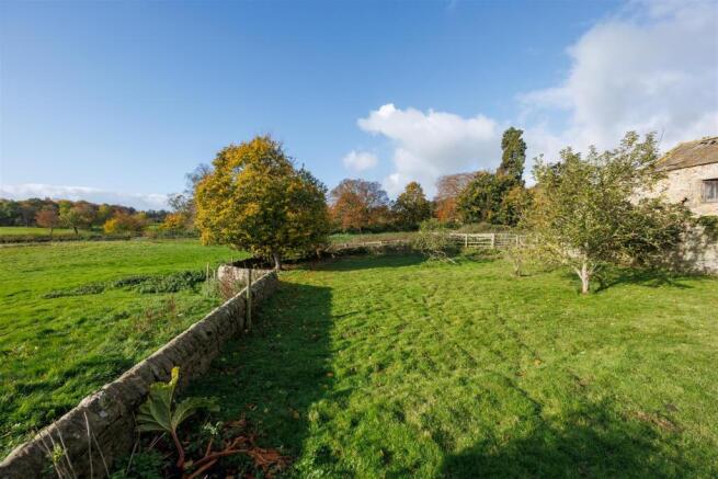 4 bed Detached for sale Image 4