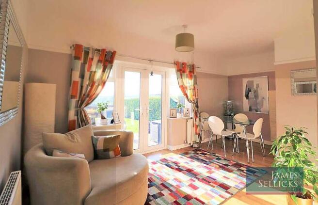 Dining/Family Room