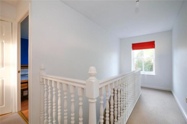 4 bed Detached for sale Image 12