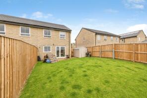 35, Siderite Close, Emley, Huddersfield HD8 9ZL