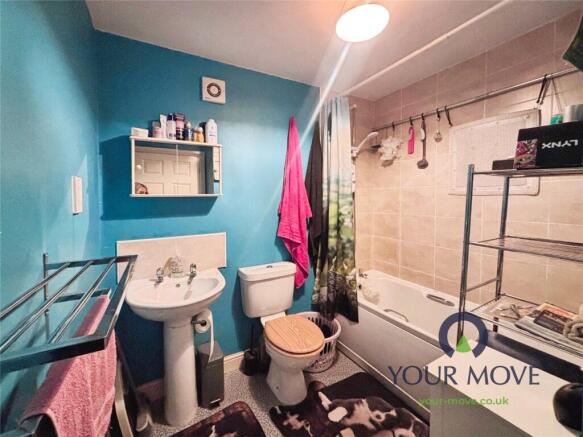 2 bed Flat for sale Image 6