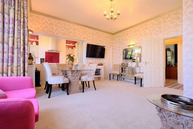 Living/Dining room
