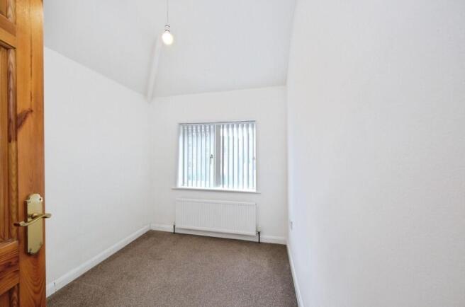 3 bed Semi-Detached for sale Image 12
