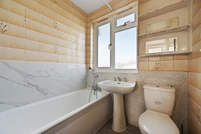 CS - 269 Kings Road - Bathroom3 (1)