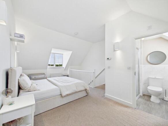 3 bed Semi-Detached for sale Image 5