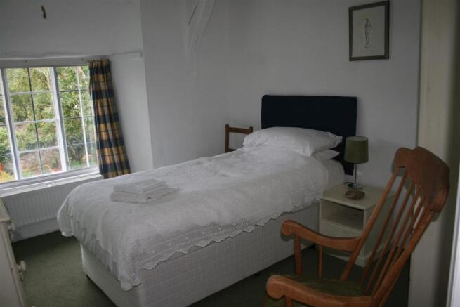 Single or twin bedroom.JPG
