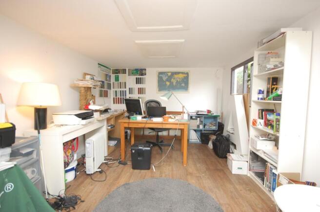 Photo 10