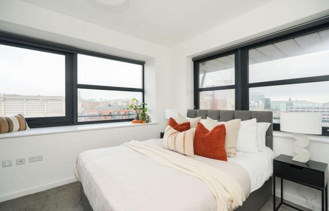 2 bed Apartment to rent Image 11