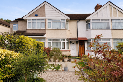 Hounslow Road, Feltham, TW13