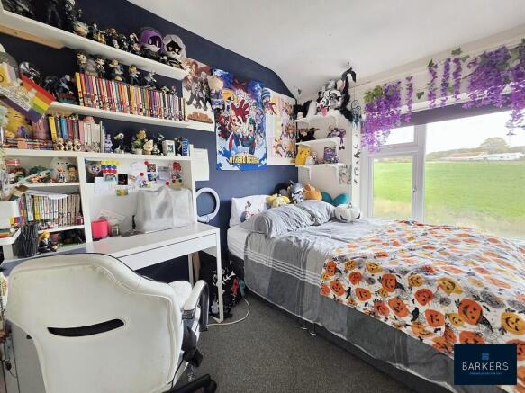 4 bed Town House for sale Image 12