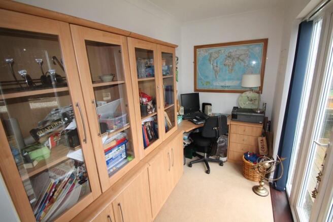 Photo 8