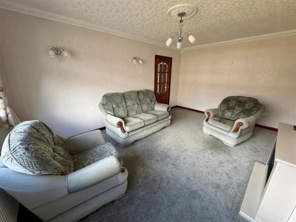 2 bed Semi-Detached Bungalow for sale Image 6