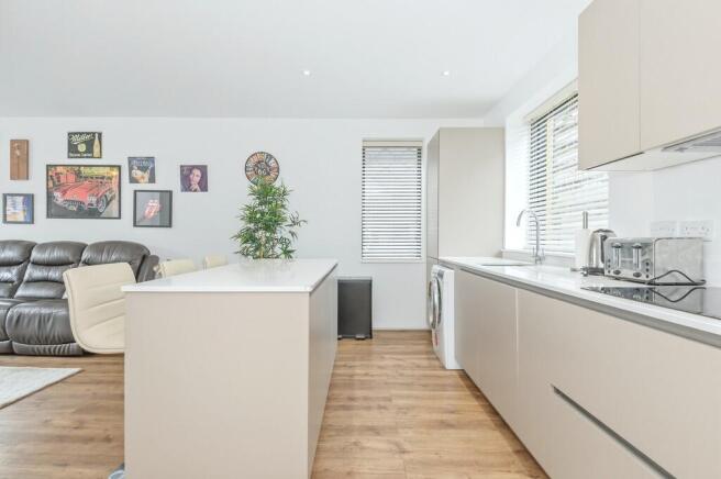 4 bed End of Terrace for sale Image 5