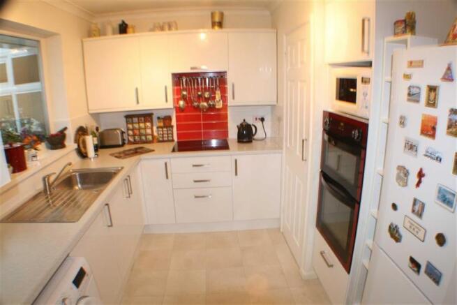 KITCHEN: