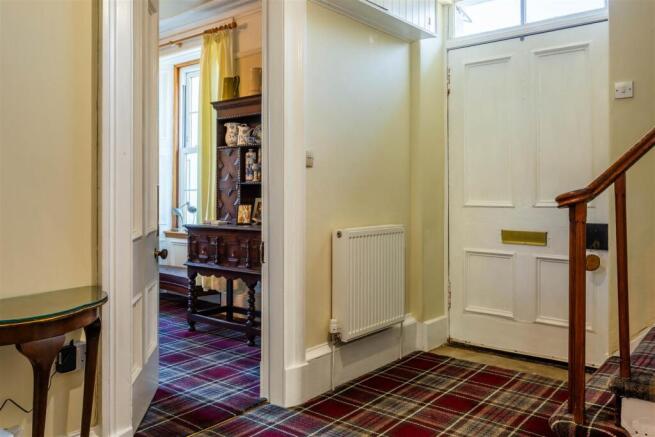 Hallway towards lounge