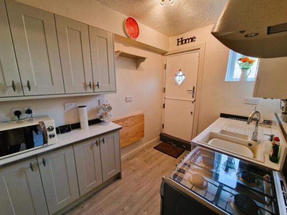 2 bed Cottage to rent Image 4