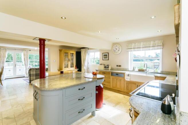 BREAKFAST KITCHEN