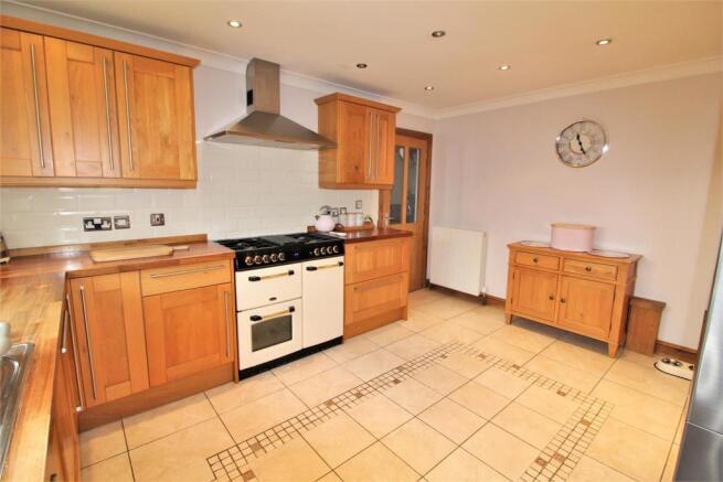 KITCHEN BREAKFAST ROOM