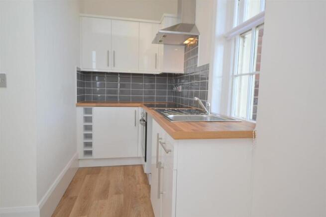 Kitchen 1.jpg