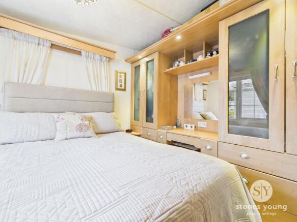 2 bed Park Home for sale Image 10