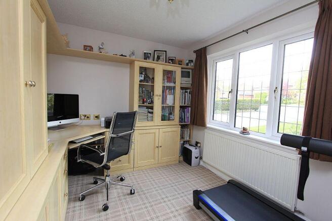 Study/bedroom 5